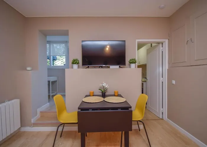 Outdoor Patio Newly Renovated Cascais