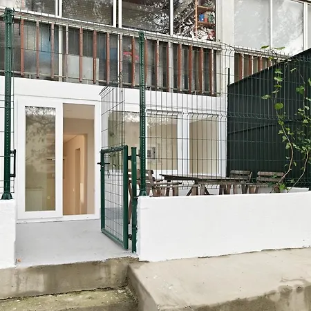 Outdoor Patio Newly Renovated Кашкайш